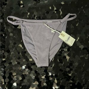 Perfect Fit Adjustable Bikini Bottoms
Good American size 3